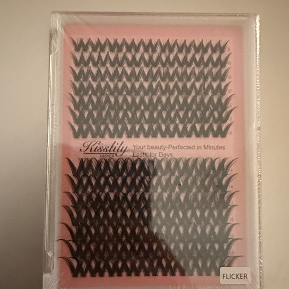 Kisslily Flicker Lashes Sealed